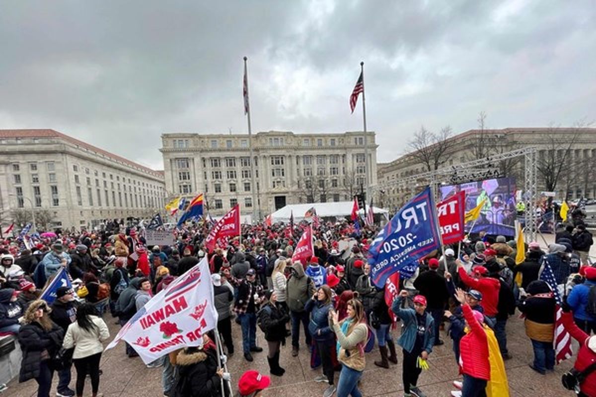 تجمع هواداران ترامپ مقابل کنگره
