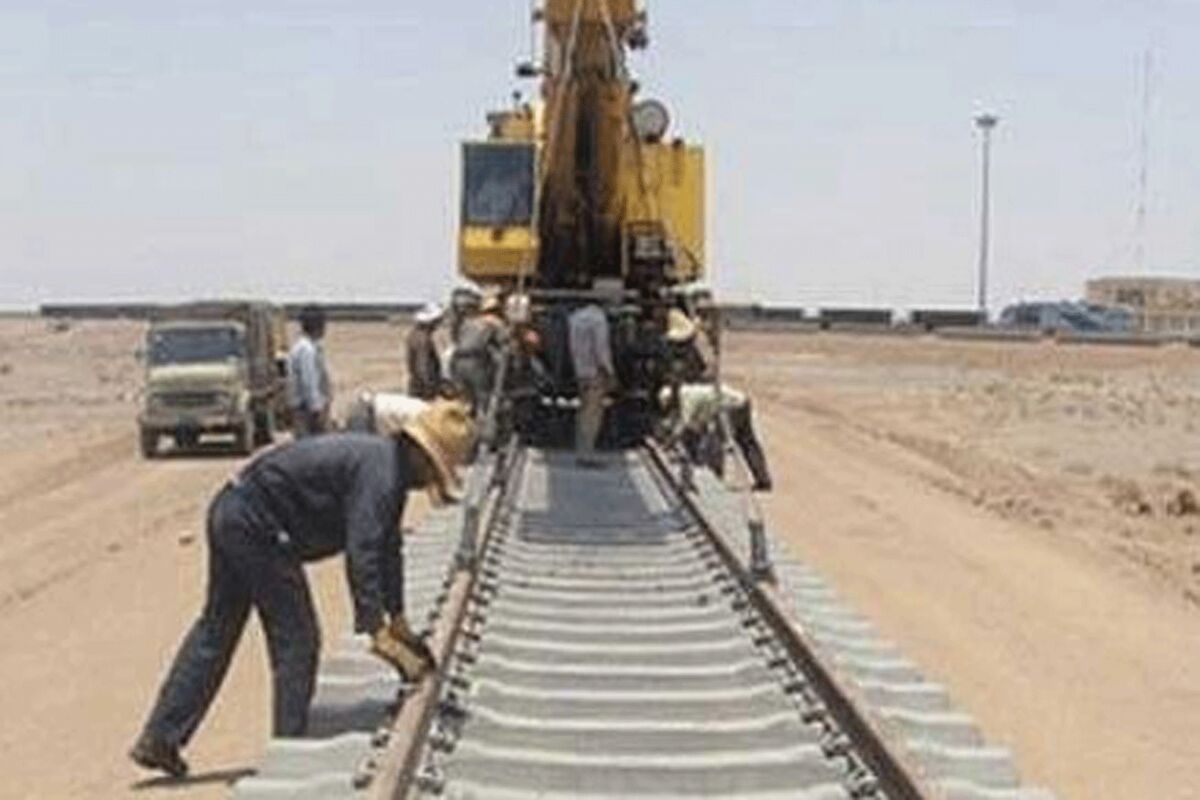 عملیات ریل‌ گذاری راه ‌آهن چابهار- زاهدان