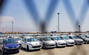 بازار خودرو در سایه ریزش قیمت ارز؛ آیا کاهش قیمت جدی در راه است؟ 