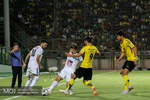 در کمیته اخلاق فدراسیون فوتبال یک دفتر دارم