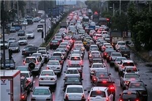 ترافیک سنگین در ورودی و خروجی کلانشهرها/ چالوس یک طرفه شد/ هراز فردا یک طرفه می‌شود