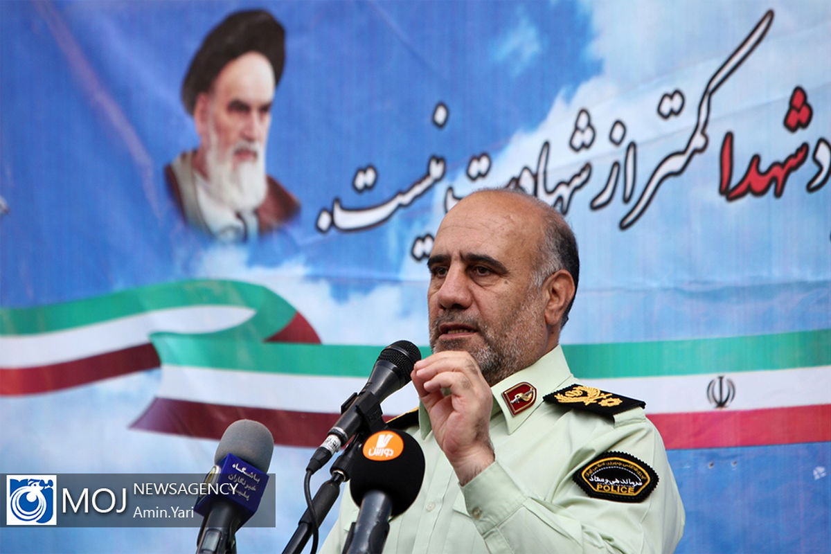 آغاز سال تحصیلی ۹۸ با حضور سردار رحیمی در دبستان تقواپیشگان / سردار حسین رحیمی فرمانده نیروی انتظامی تهران