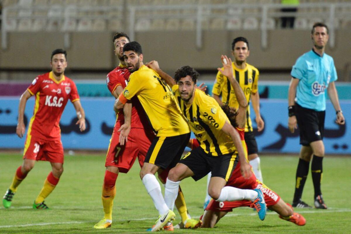 بازی فولاد و سپاهان