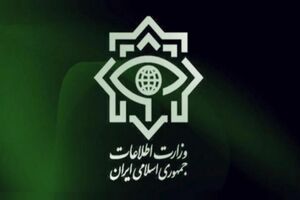 مشروعیت زدایی از نظام و ایجاد تفرقه بین مردم و مسوولان از طرح های مهم آمریکا بود