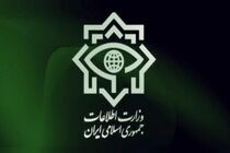مشروعیت زدایی از نظام و ایجاد تفرقه بین مردم و مسوولان از طرح های مهم آمریکا بود