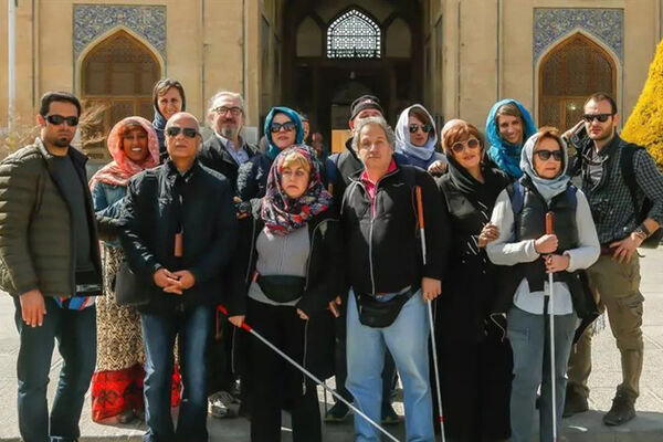 بازدید رایگان نابینایان در روز «عصای سفید»  از موزه‌ها جنجال آفرید/ وزارتخانه مجبور به صدور بیانیه شد