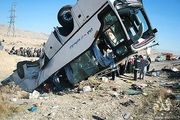۱۹ مصدوم در اثر واژگونی اتوبوس در محور اصفهان-یزد