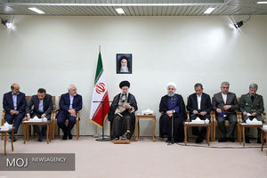 چرا آیت الله خامنه ای از مواضع اخیر روحانی صریحاً حمایت کردند؟