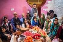 شب چله؛ یک دقیقه‌ای که کنار هم بودن را فراموش نکرده‌ایم