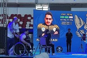 نماینده پاراوزنه برداری ایران در قهرمانی آزاد الجزایر مدال طلا گرفت