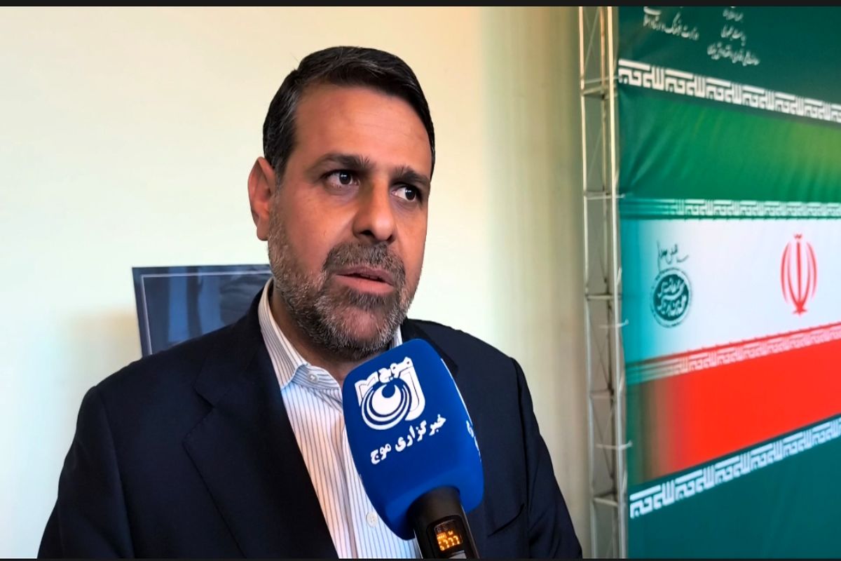 احمد نادری گفت‌وگو