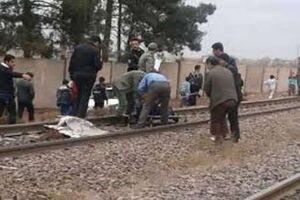 برخورد قطار با یک زن حدود 25 ساله در خط آهن ساری