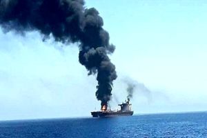 یک نفتکش در نزدیکی سواحل عربستان سعودی هدف قرار گرفت