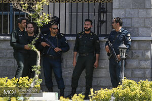 مراسم یادبود شهدای حادثه تروریستی تهران در پارسیان برگزار شد