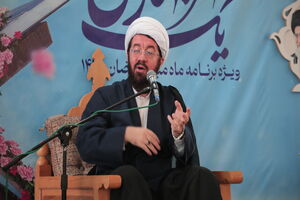 در برابر کسانی که در مجلس عزای سیدالشهدا حجاب ندارند چه کنیم؟ + فیلم