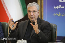 ما مسائل و مشکلات را زیر فرش نمی کنیم تا دیده نشود