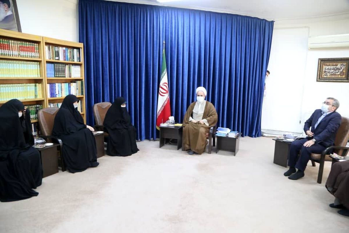  آیت الله اعرافی