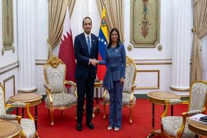 دیدار نخست وزیر قطر با رئیس جمهور موقت ونزوئلا