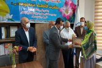 اهدای هدیه به دختران عضو موسسه خیریه شجره طیبه در اصفهان