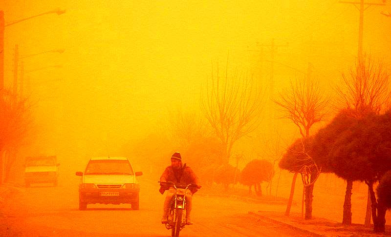 پیش بینی وقوع گرد و خاک و تندباد لحظهای در خوزستان