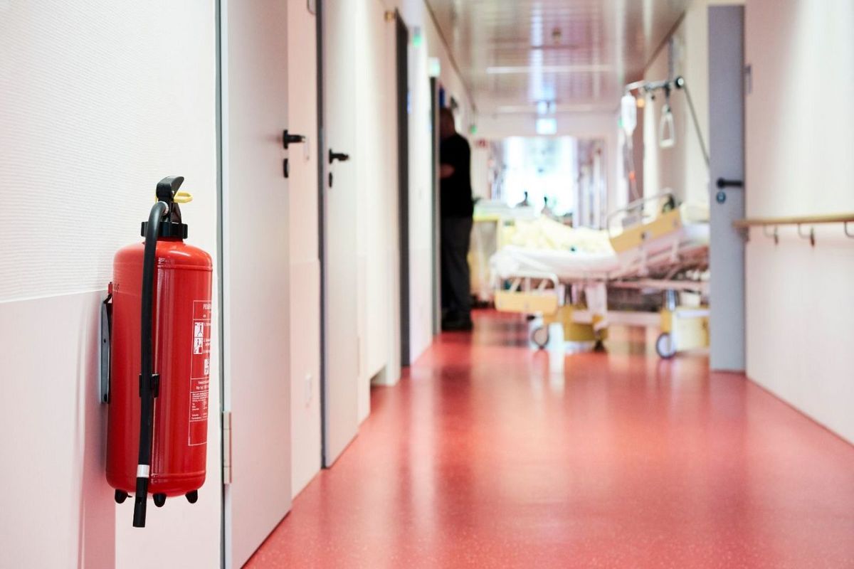 ایمن سازی بیمارستان ها