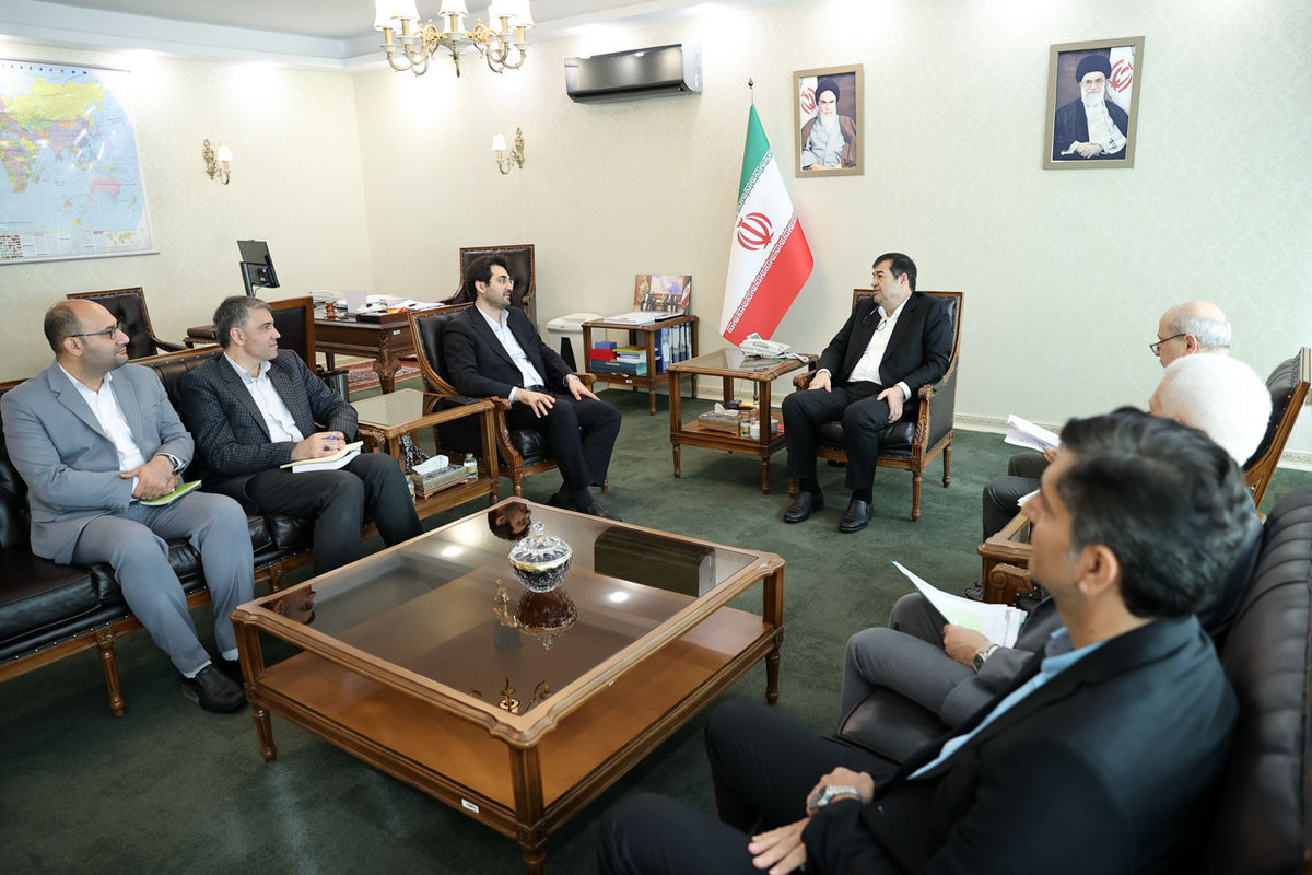 وزیر ورزش و جوانان