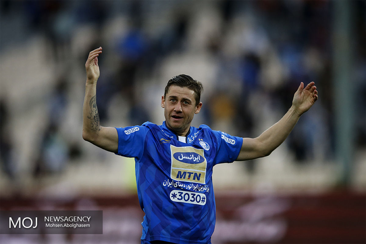 دیدار تیم های فوتبال استقلال تهران و پیکان