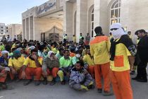 سفره خالی کارگران شهرداری بندرعباس هر روز خالی تر می شود