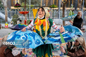 اولین روز اجراهای خیابانی جشنواره تئاتر فجر