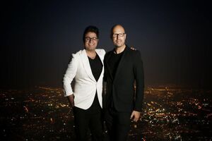 حجت اشرف زاده در کنار گروه شیلر