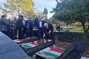ادای احترام استاندار گیلان به مقام شهدای والامقام روستای خاله سرا ۵۷ بخش اسالم تالش