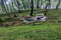 سقوط خودروی ۲۰۷ در محور جنت‌رودبار چهار مصدوم برجا گذاشت