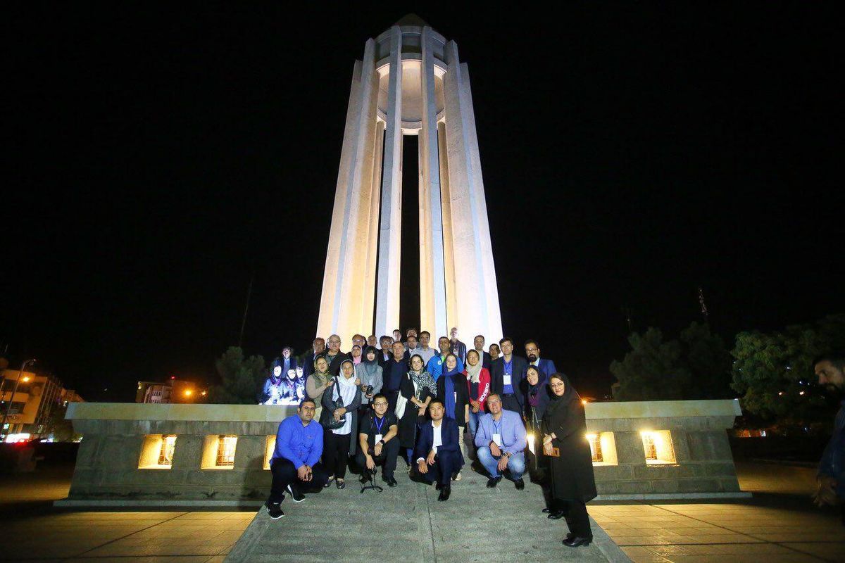 بازدید از اماکن تاریخی