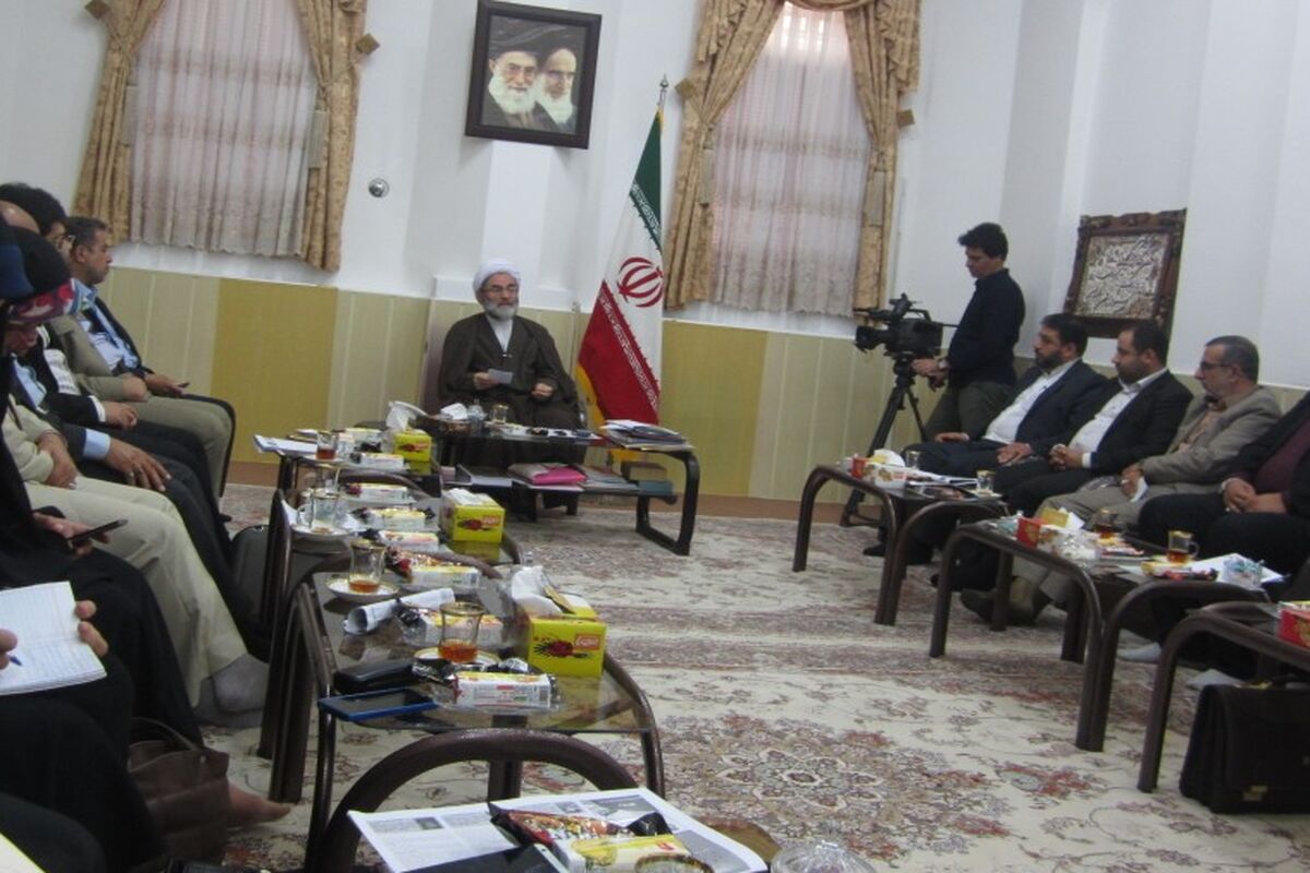 دیدار مدیران خبرگزاری گیلان با ایت الله فلاحتی
