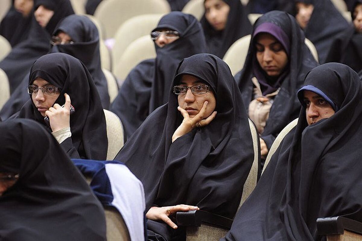 جلسه معاونان فرهنگی حوزه علمیه خواهران فارس