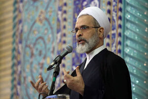 باید مسیر کار و تلاش برای جوان هموار باشد