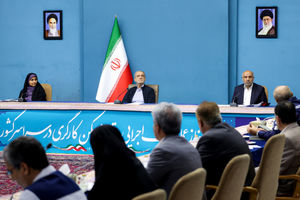 بنگاه‌های تولیدی وارد فرآیند ساخت مسکن کارگری وارد شوند تا خیال کارگران از داشتن مسکن راحت باشد