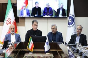 خلأهای ارتباطی بین وزارت خارجه و اتاق ایران برطرف شود