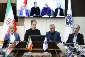 خلأهای ارتباطی بین وزارت خارجه و اتاق ایران برطرف شود