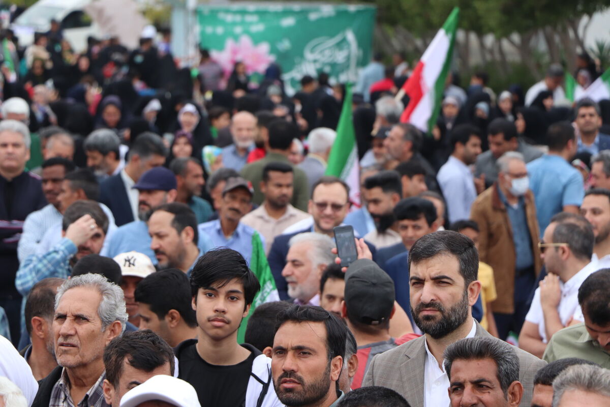 راهپیمایی 22 بهمن کیش