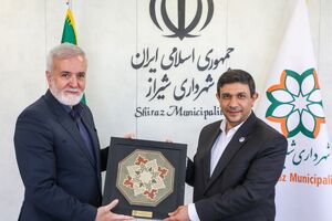 شیراز همواره مرکزی امن برای اهل فرهنگ، هنر و اندیشه بوده است