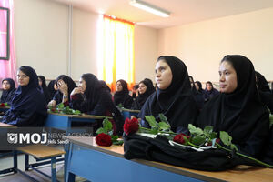 واریز ۹۰۰ میلیارد ریال برای تجهیز و نوسازی مدارس مشهد و کلات