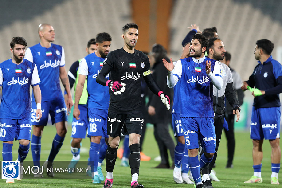 دیدار تیم های فوتبال استقلال و ذوب آهن