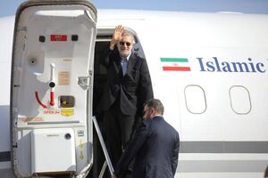 علی لاریجانی وارد قطر شد