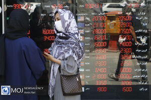 حال و هوای بازار فردوسی در روز دلار ۲۰ هزار تومانی