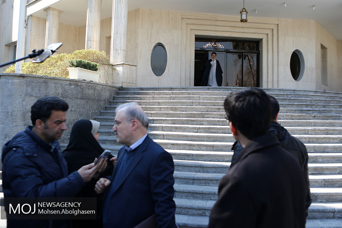 حاشیه جلسه هیات دولت - ۲۴ بهمن ۱۳۹۷/ سعید نمکی