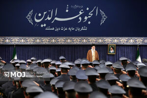 دیدار جمعی از فرماندهان نیروی هوایی و پدافند هوایی ارتش با رهبر انقلاب