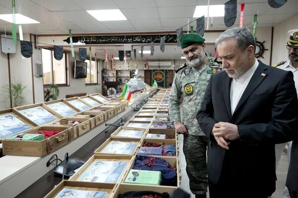 دریادار ایرانی بر آمادگی کامل نیروی دریایی برای دفاع از امنیت و منافع کشور تاکید کرد