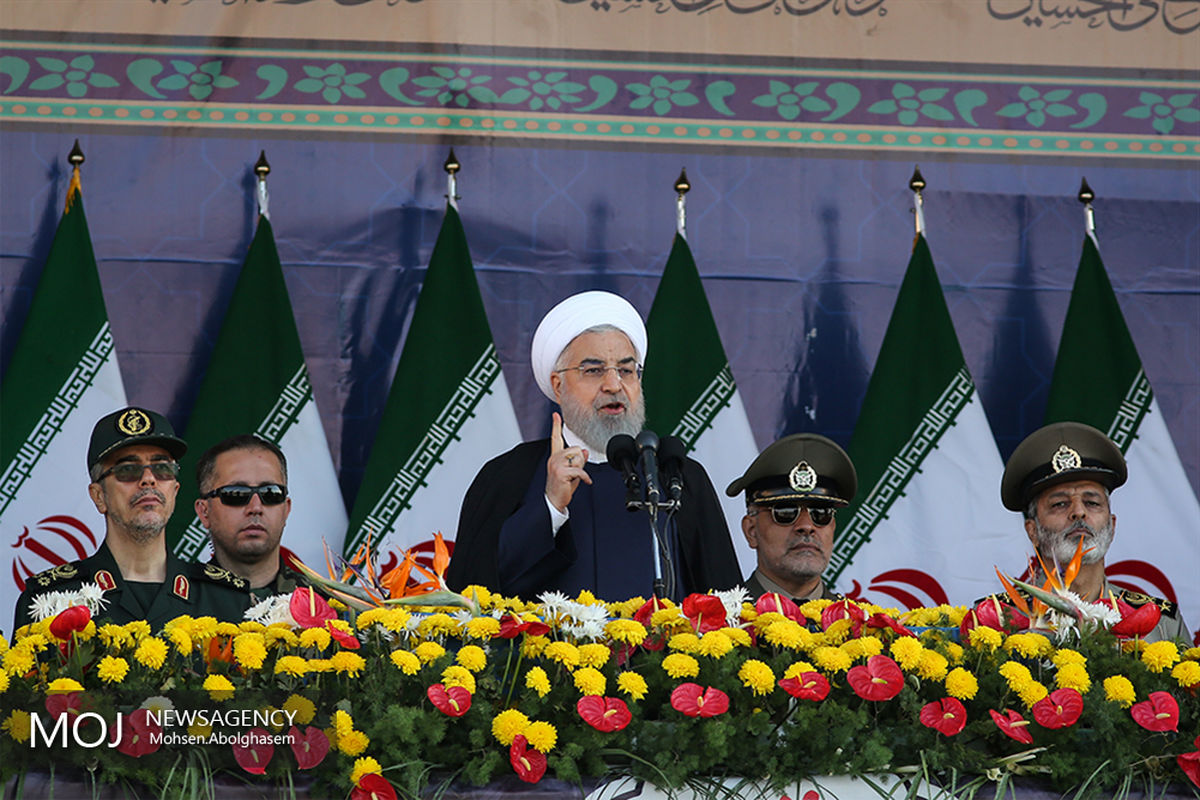 رژه یگان های نمونه نیروهای مسلح در تهران