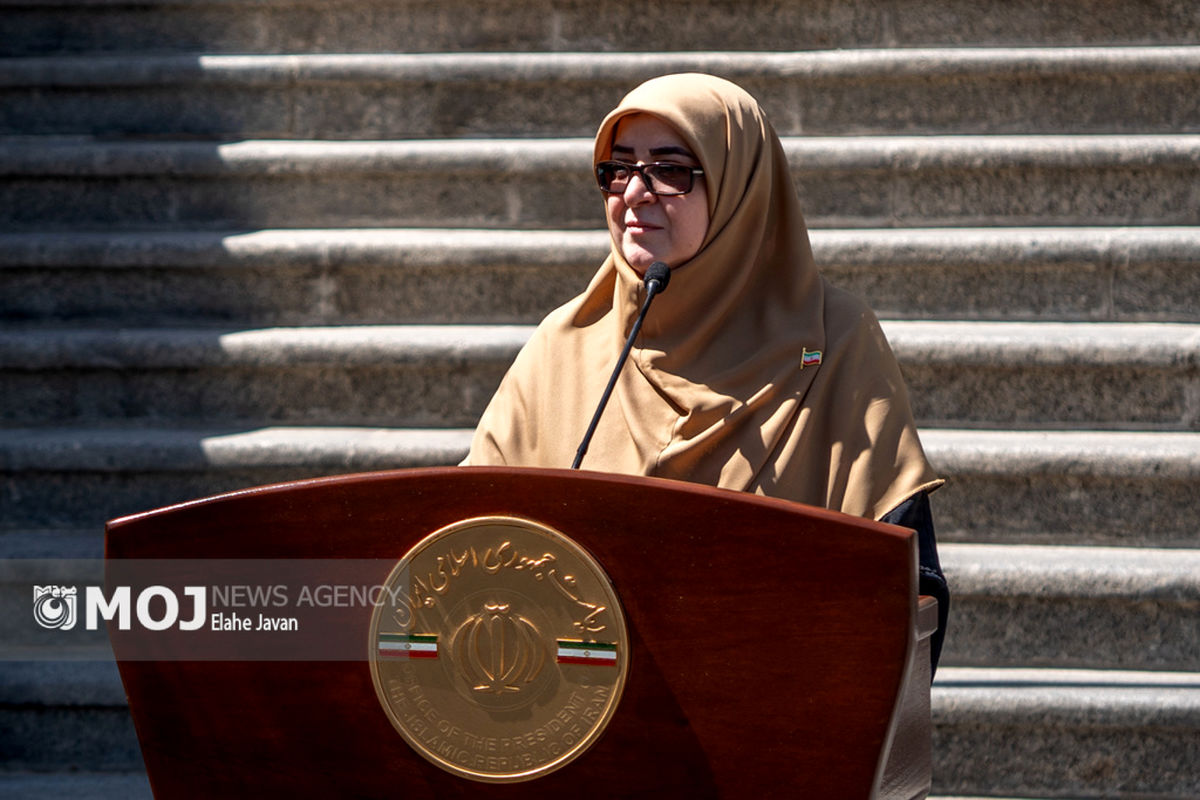 اعضای هیات دولت در جمع خبرنگاران_ ۱۲ شهریور ۱۴۰۴